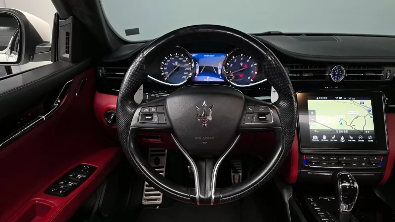 Maserati QUATTROPORTE