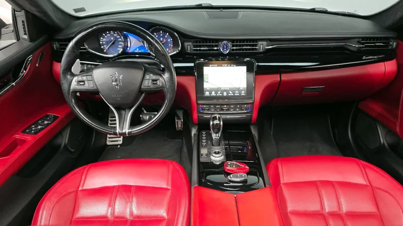 Maserati QUATTROPORTE