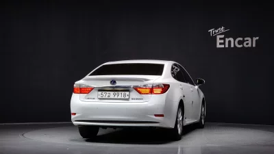 Lexus ES300h