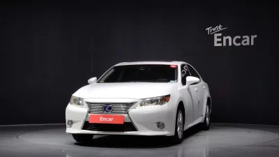 Lexus ES300h