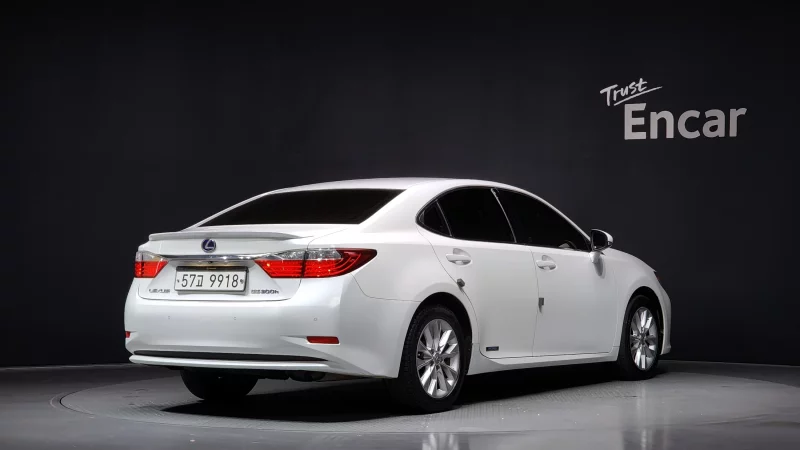 Lexus ES300h