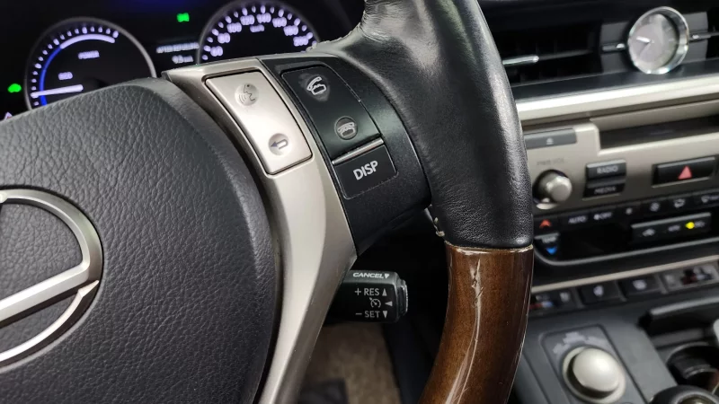 Lexus ES300h