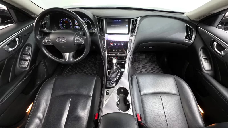 Infiniti Q50