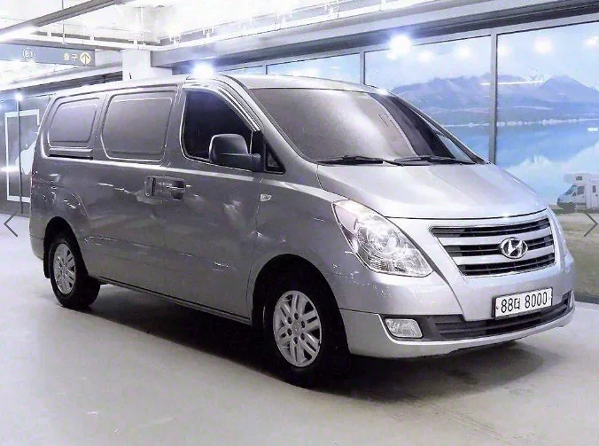 Hyundai Starex