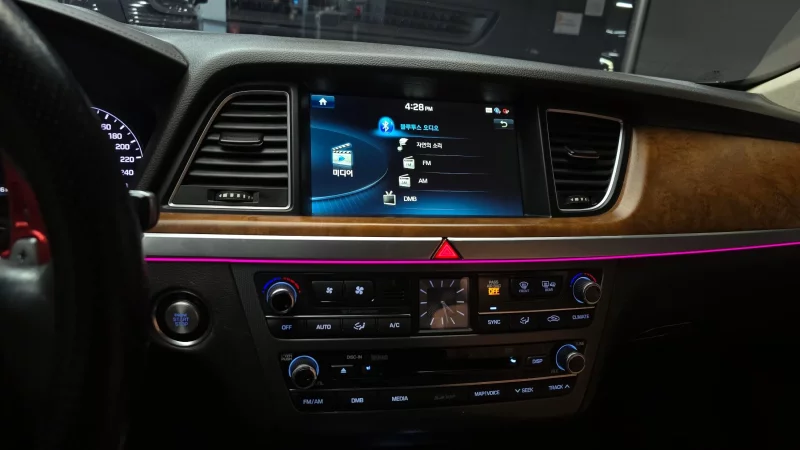 Hyundai Genesis