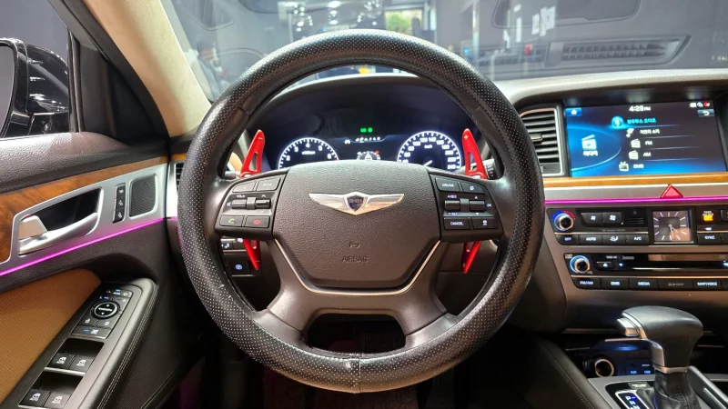 Hyundai Genesis