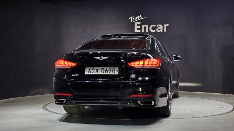 Hyundai Genesis