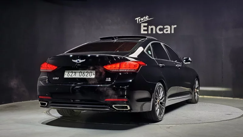 Hyundai Genesis