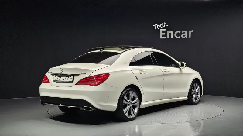 Mercedes-Benz CLA-Class