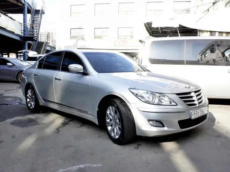Hyundai Genesis