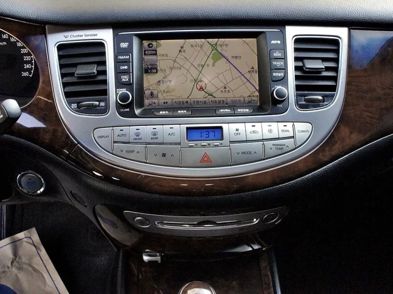Hyundai Genesis