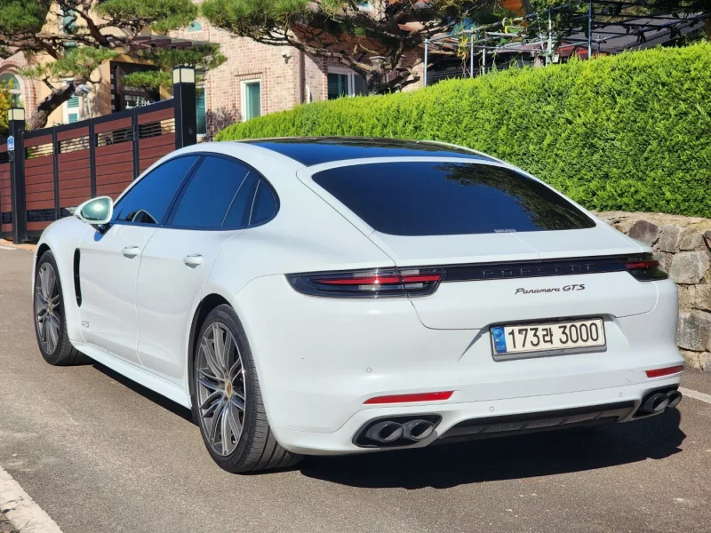 Porsche PANAMERA