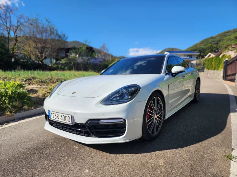 Porsche PANAMERA