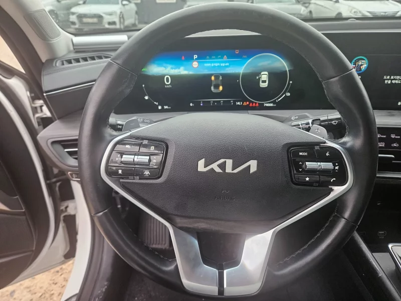 Kia K8