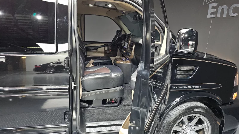 Chevrolet Express Van