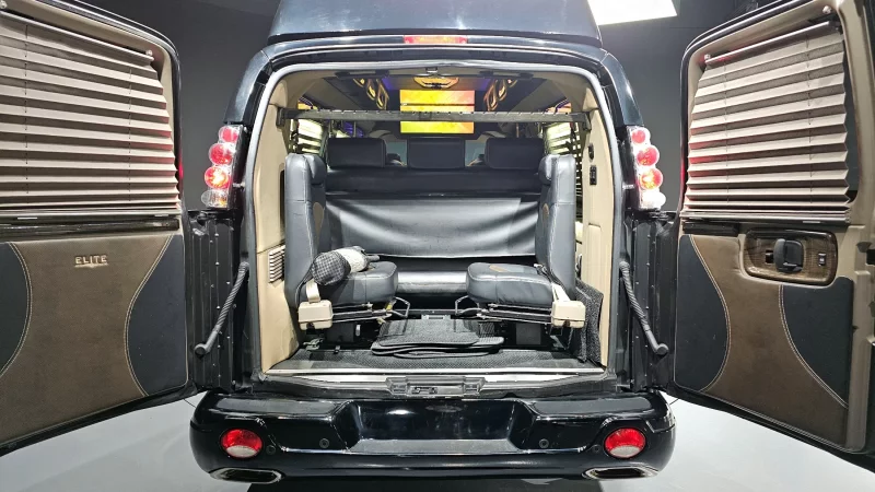 Chevrolet Express Van