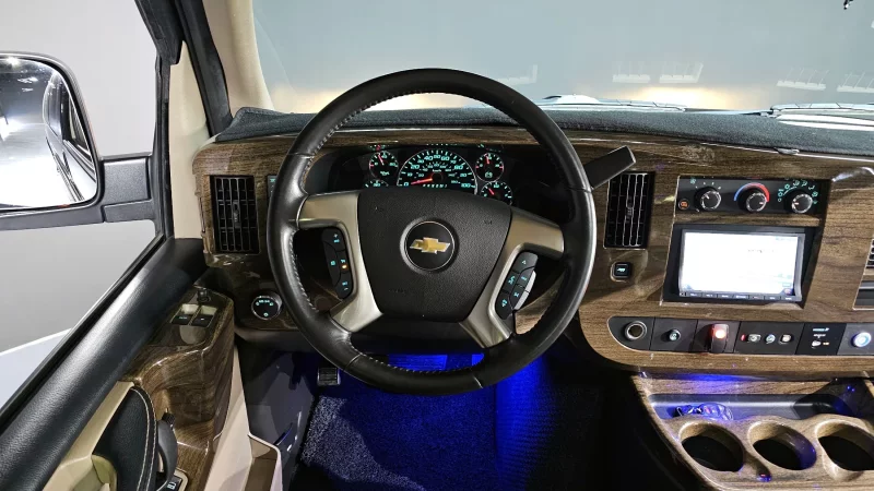 Chevrolet Express Van
