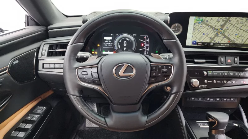 Lexus ES300h