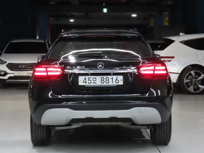 Mercedes-Benz GLA-Class