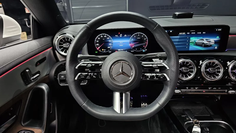 Mercedes-Benz CLA-Class