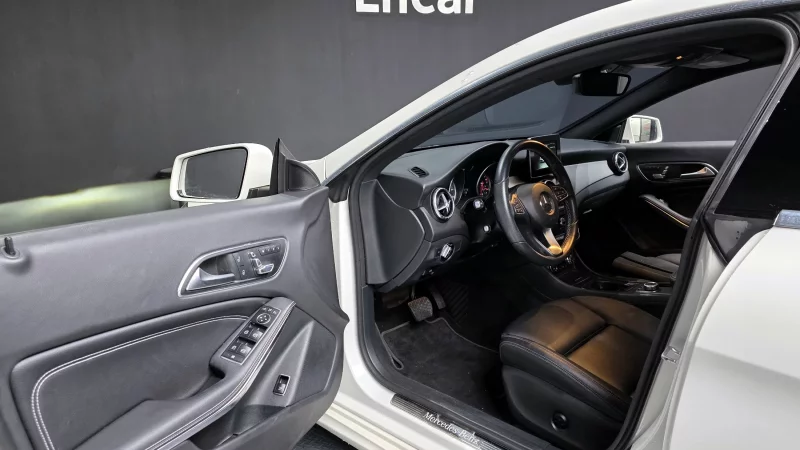 Mercedes-Benz CLA-Class