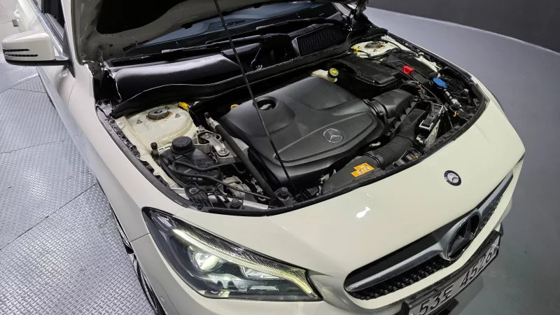 Mercedes-Benz CLA-Class