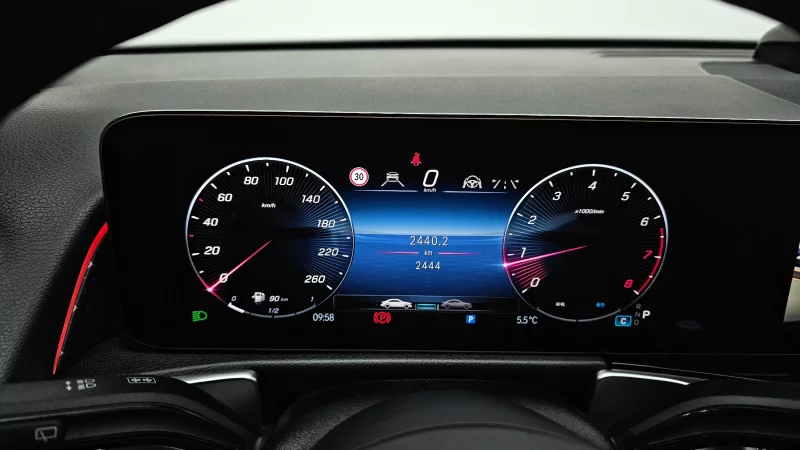 Mercedes-Benz GLB-Class