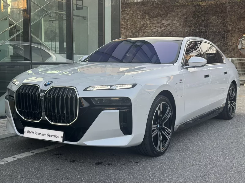BMW 7-Series