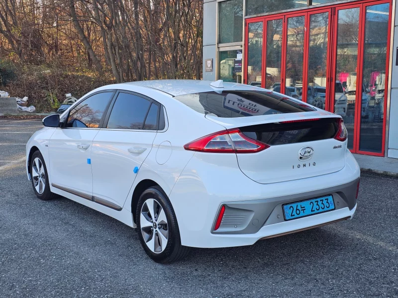 Hyundai Ioniq
