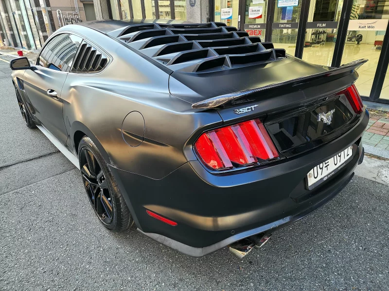 Ford MUSTANG