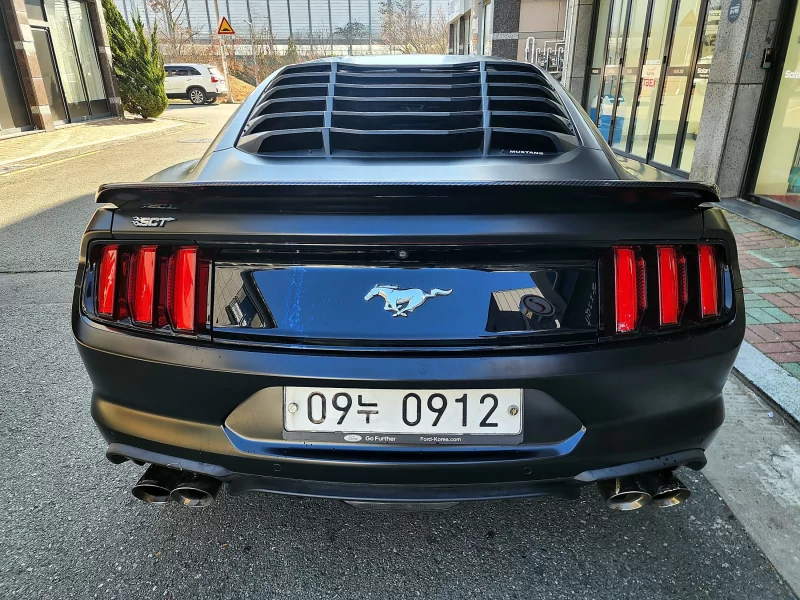 Ford MUSTANG