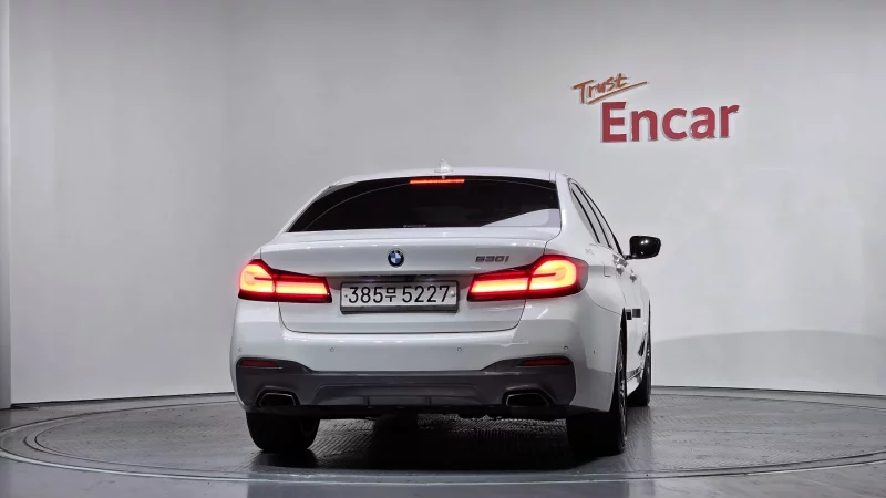 BMW 5-Series