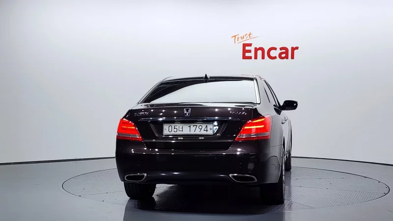 Hyundai Equus