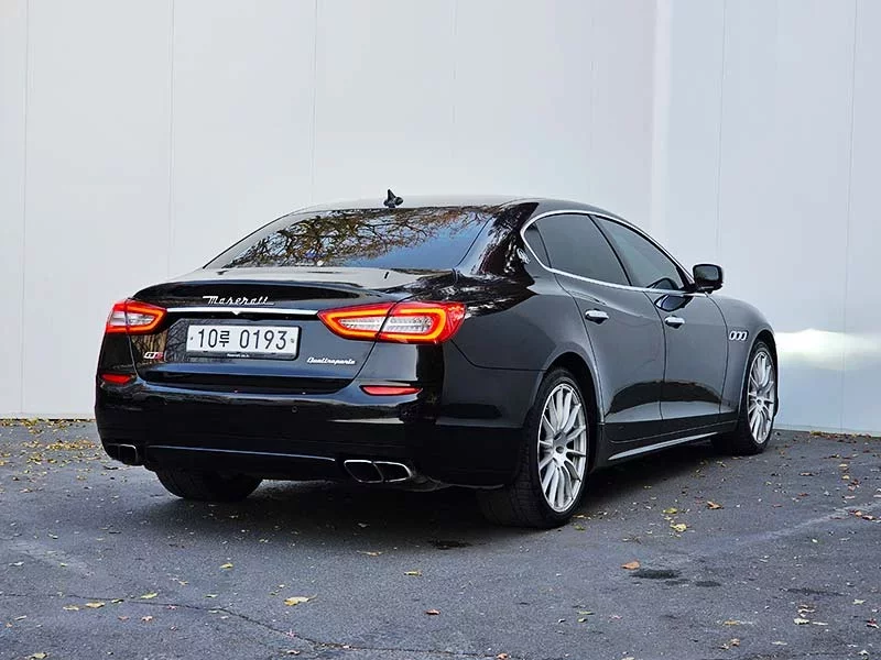 Maserati QUATTROPORTE