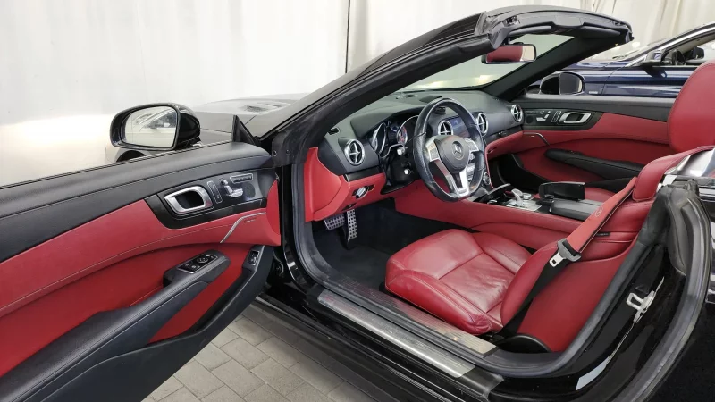 Mercedes-Benz SL-Class