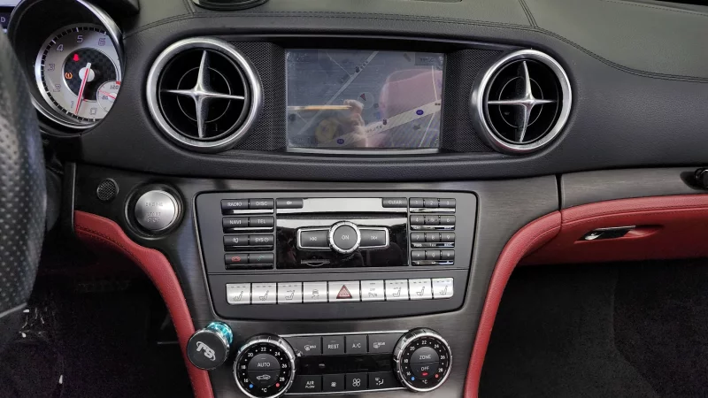 Mercedes-Benz SL-Class