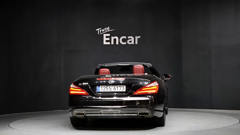 Mercedes-Benz SL-Class