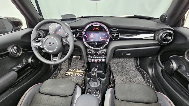 MINI Cooper Convertible