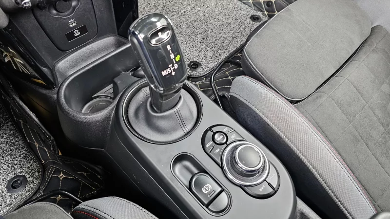 MINI Cooper Convertible