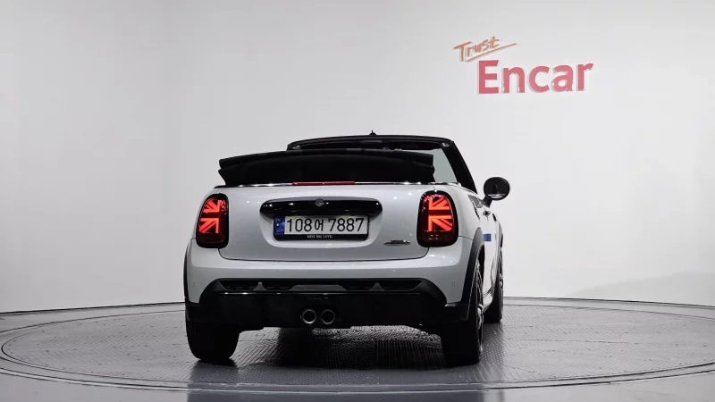 MINI Cooper Convertible