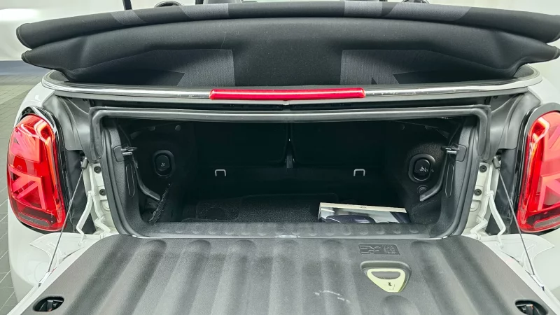 MINI Cooper Convertible