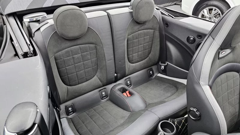 MINI Cooper Convertible