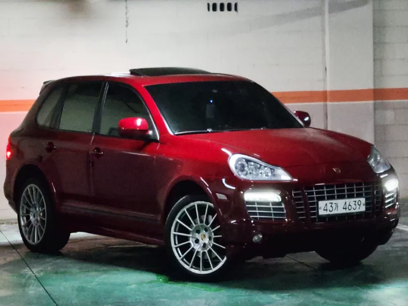 Porsche CAYENNE