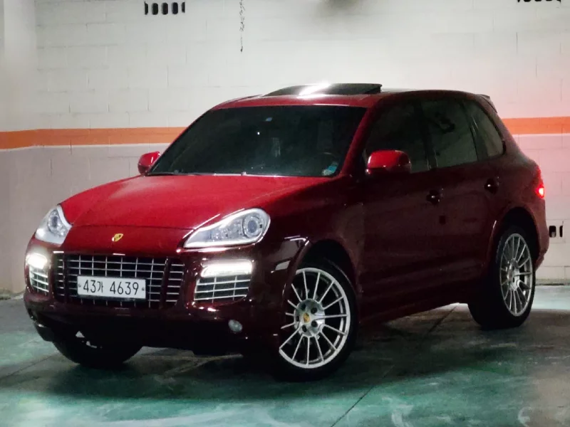 Porsche CAYENNE