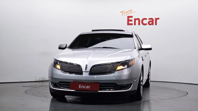 Lincoln MKS