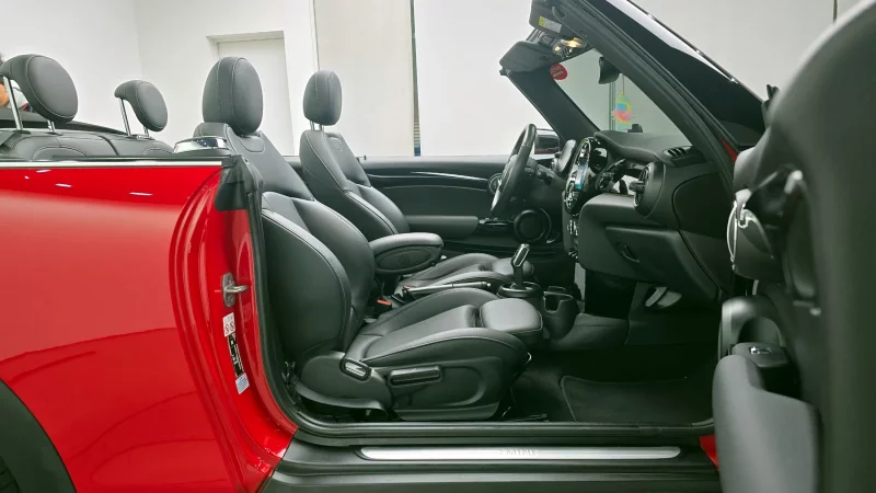 MINI Cooper Convertible