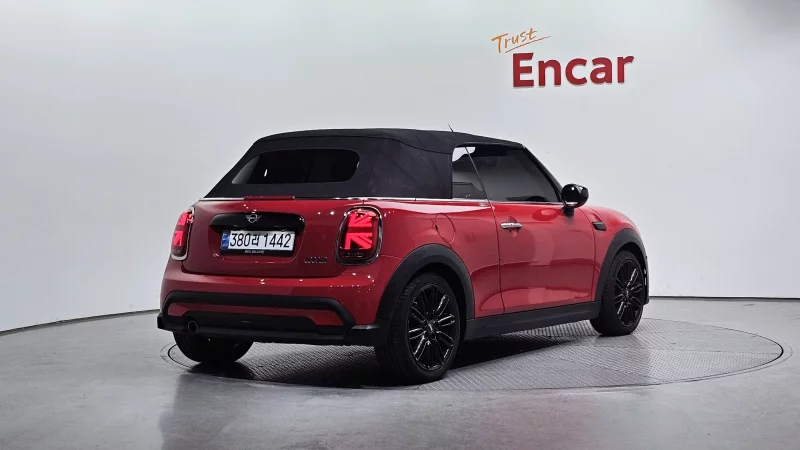 MINI Cooper Convertible