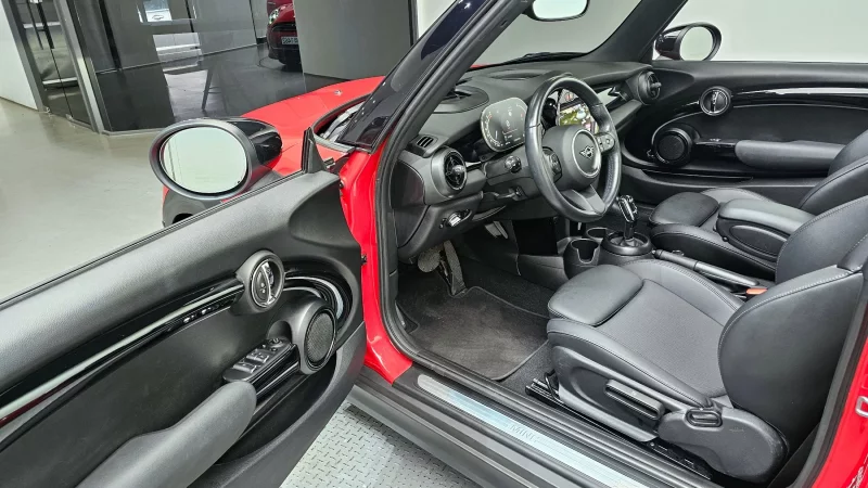 MINI Cooper Convertible