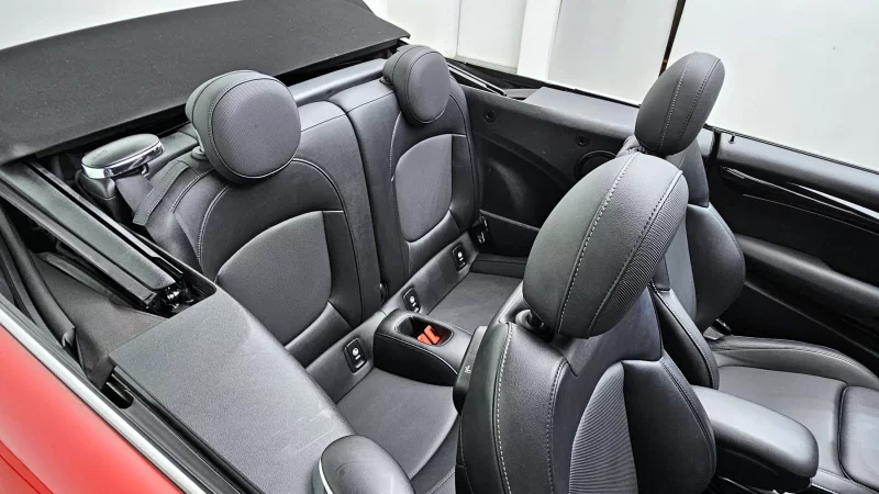 MINI Cooper Convertible