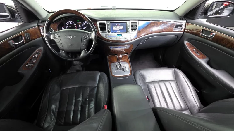Hyundai Genesis